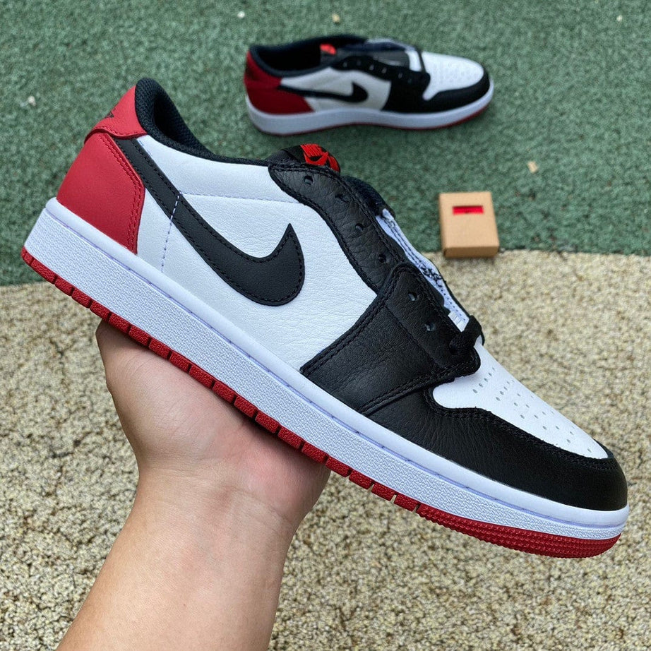 ChampKickz AIR J*RDAN 1 Low - ‘Black Toe’