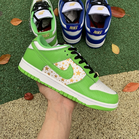 S*preme 21SS x NK SB DUNK LOW - Grün